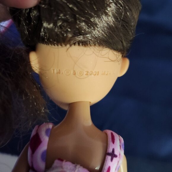 Bratz Doll 2001 Doll Brown Hair Brown and Grey Eyes Blue Eye Shadow Red … - Picture 8 of 9